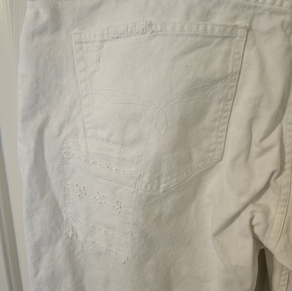 Lauren Ralph Lauren Women's White Eyelet Jeans Relaxed Taper Size 16 - Picture 8 of 9